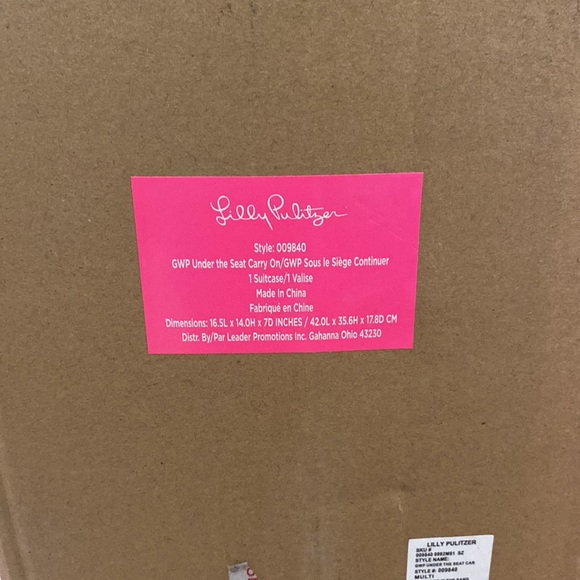NWT Lilly Pulitzer GWP Under The Seat Carry On - Picture 9 of 14